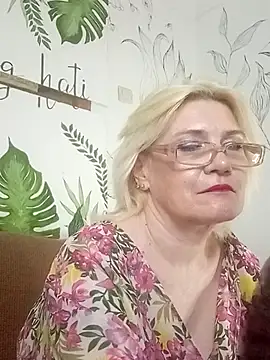 Catty Lady online show from 27, 6, 2026