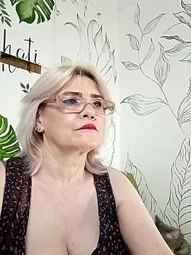 Catty Lady online show from 17, 7, 2026