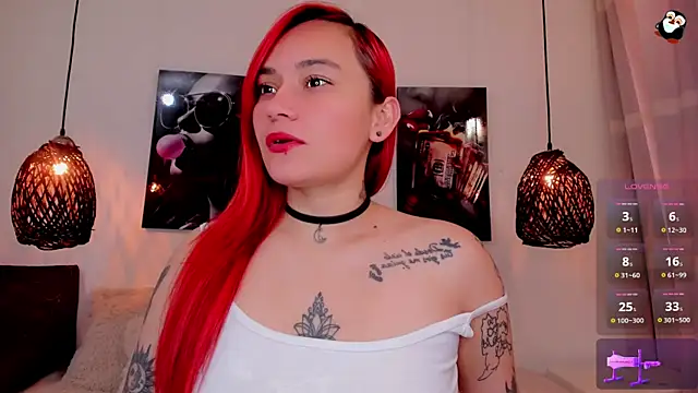 Snapshot of luna_lobooo chatting on 22, 10, 2025 luna lobooo online show from 22, 10, 2025