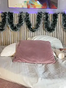 Saracooper   online show from 21, 11, 2025