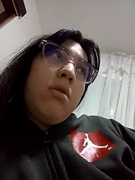 lareinalareinadelanal online show from 8, 11, 2025