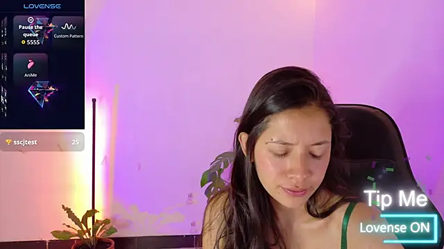 Snapshot of Sarasavage chatting on 10, 3, 2026 Sarasavage online show from 10, 3, 2026
