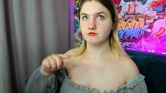 Julia Jips online show from 29, 9, 2025
