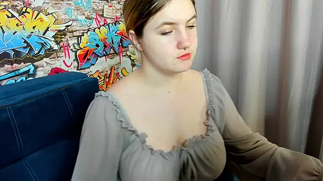 Julia Jips online show from 14, 10, 2025
