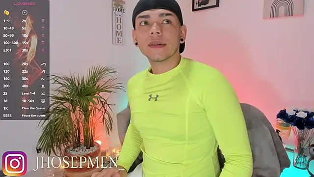 Snapshot of jhosepMoreno chatting on 26, 9, 2025 jhosepMoreno online show from 26, 9, 2025