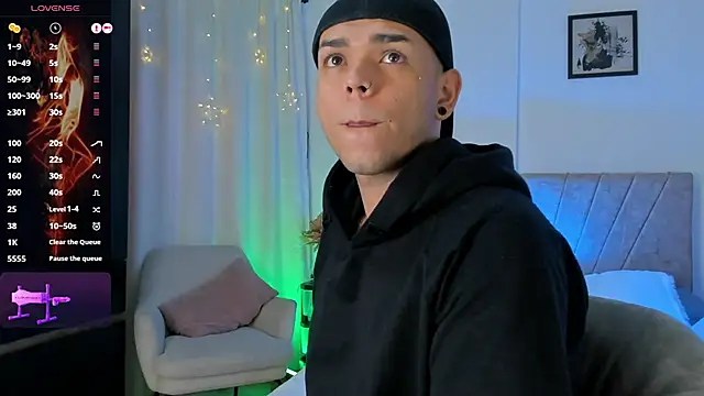 Snapshot of jhosepMoreno chatting on 14, 10, 2025 jhosepMoreno online show from 14, 10, 2025