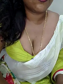 Snapshot of Anu_Reddy_10 chatting on 7, 10, 2025 Anu Reddy 10 online show from 7, 10, 2025