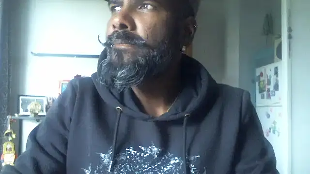 Snapshot of frenchblackc31 chatting on 26, 10, 2025 frenchblackc31 online show from 26, 10, 2025