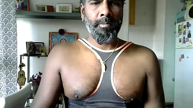 Snapshot of frenchblackc31 chatting on 3, 4, 2026 frenchblackc31 online show from 3, 4, 2026