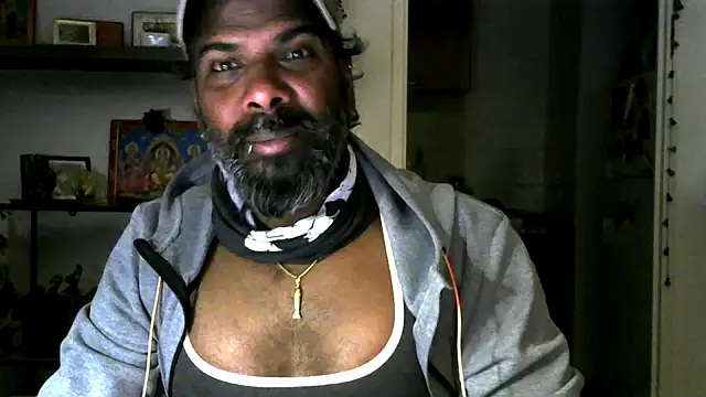 Snapshot of frenchblackc31 chatting on 10, 5, 2026 frenchblackc31 online show from 10, 5, 2026