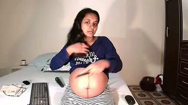 Snapshot of indiansweetflava chatting on 25, 4, 2026 indiansweetflava online show from 25, 4, 2026