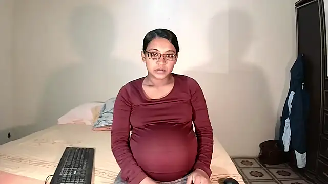 Snapshot of indiansweetflava chatting on 15, 5, 2026 indiansweetflava online show from 15, 5, 2026
