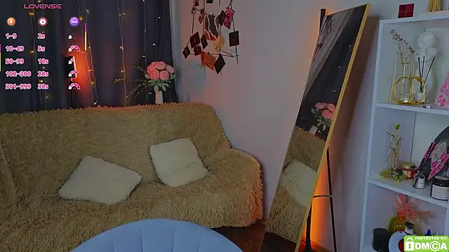 JoyceJones online show from 10, 2, 2026