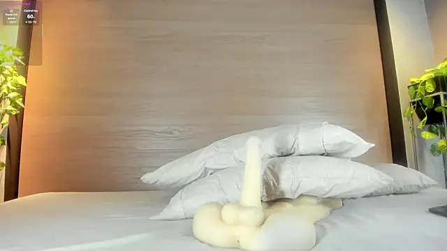 Snapshot of alexamonroe_ chatting on 18, 1, 2026 alexamonroe online show from 18, 1, 2026