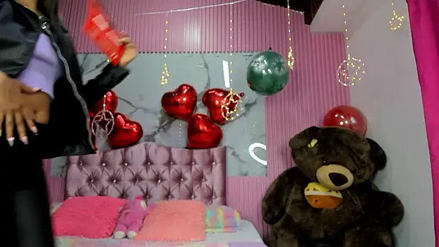 Snapshot of Mindy_19 chatting on 28, 3, 2026 Mindy 19 online show from 28, 3, 2026