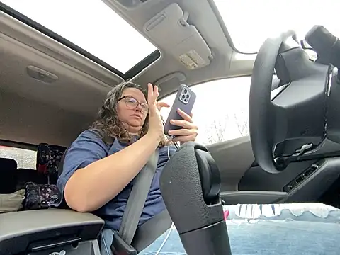 GirlSquirt online show from 19, 12, 2025