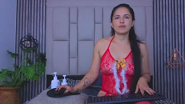 Snapshot of bryonycutee chatting on 15, 5, 2026 bryonycutee online show from 15, 5, 2026