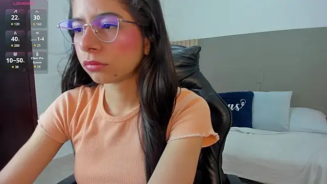 Snapshot of carlina_15 chatting on 27, 2, 2026 carlina 15 online show from 27, 2, 2026