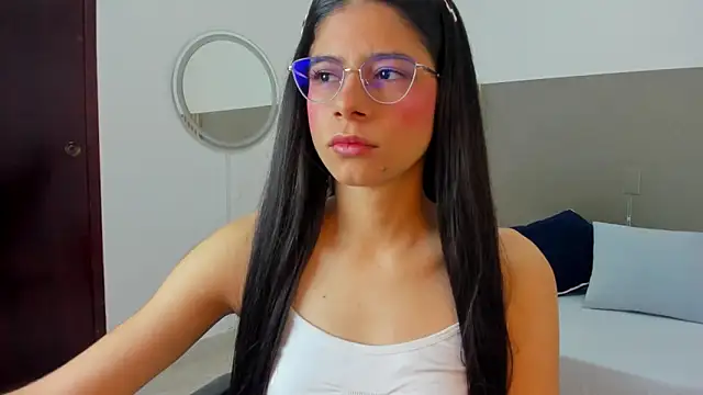 Snapshot of carlina_15 chatting on 12, 3, 2026 carlina 15 online show from 12, 3, 2026