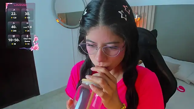 Snapshot of carlina_15 chatting on 10, 6, 2026 carlina 15 online show from 10, 6, 2026