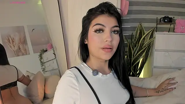 EmmyKenner online show from 7, 2, 2026