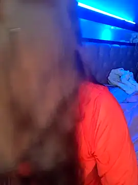 HotLaurha online show from 25, 11, 2025