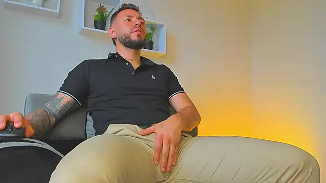 Snapshot of DIMITRI_MASTEER chatting on 1, 10, 2025 DIMITRI MASTEER online show from 1, 10, 2025