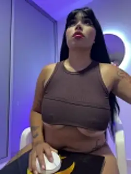 Snapshot of lucialauper_ chatting on 4, 6, 2026 lucialauper online show from 4, 6, 2026