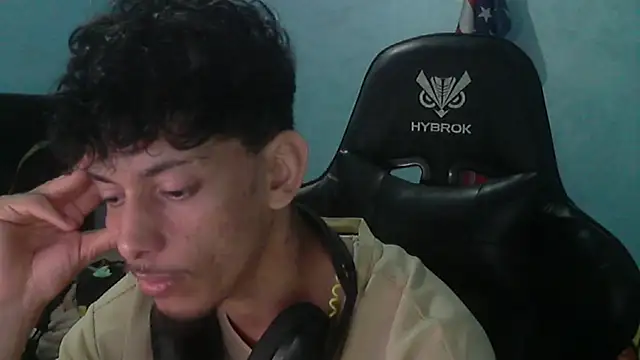 Snapshot of Dark_DesireX chatting on 29, 4, 2026 Dark DesireX online show from 29, 4, 2026