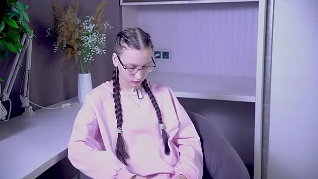 Snapshot of AnnisGelI chatting on 29, 11, 2025 AnnisGelI online show from 29, 11, 2025