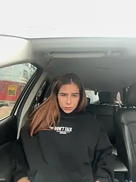 Snapshot of AllieYourGirl chatting on 25, 10, 2025 AllieYourGirl online show from 25, 10, 2025