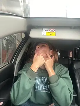 Snapshot of AllieYourGirl chatting on 29, 10, 2025 AllieYourGirl online show from 29, 10, 2025