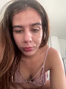 Snapshot of AllieYourGirl chatting on 2, 11, 2025 AllieYourGirl online show from 2, 11, 2025