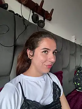 Snapshot of AllieYourGirl chatting on 14, 12, 2025 AllieYourGirl online show from 14, 12, 2025