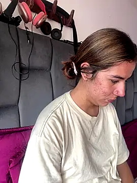 Snapshot of AllieYourGirl chatting on 19, 12, 2025 AllieYourGirl online show from 19, 12, 2025