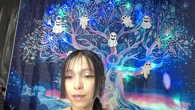 Zafira Mayeers online show from 21, 10, 2025