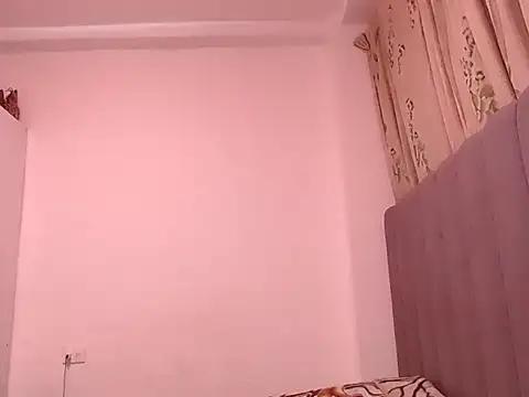 saara johnson496 online show from 17, 4, 2026