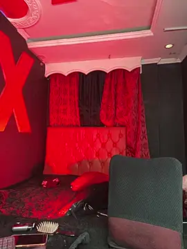 abrilbigcock online show from 4, 3, 2026