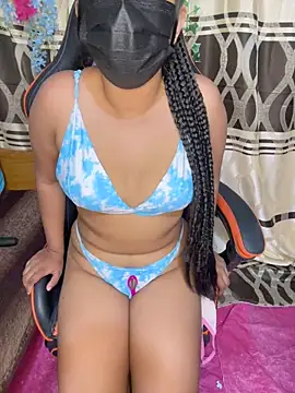 Snapshot of Ariana__Marie chatting on 13, 12, 2025 Ariana Marie online show from 13, 12, 2025