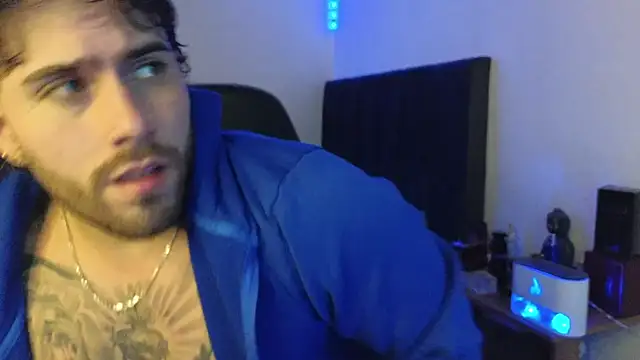 Snapshot of Ades_Lowe chatting on 6, 2, 2026 Ades Lowe online show from 6, 2, 2026