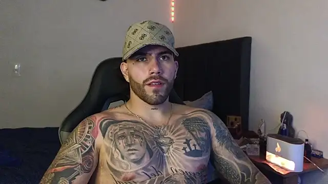 Snapshot of Ades_Lowe chatting on 7, 2, 2026 Ades Lowe online show from 7, 2, 2026