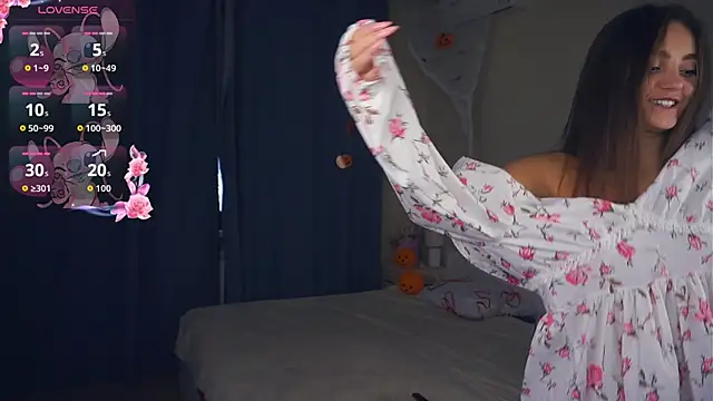 LoraDavi online show from 7, 11, 2025