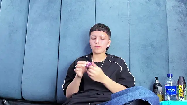 Megan Thompson  online show from 4, 3, 2026