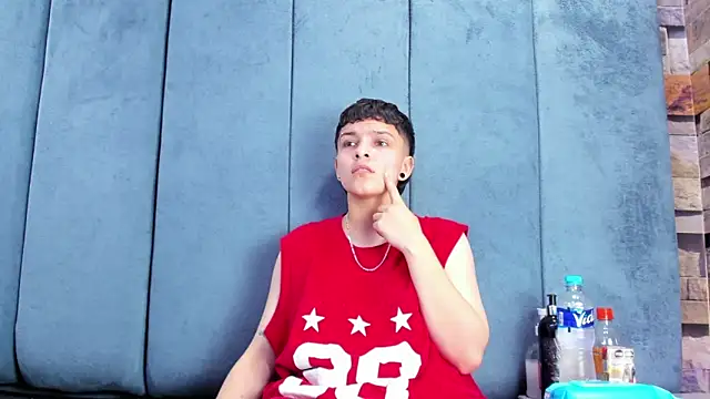 Megan Thompson  online show from 26, 3, 2026