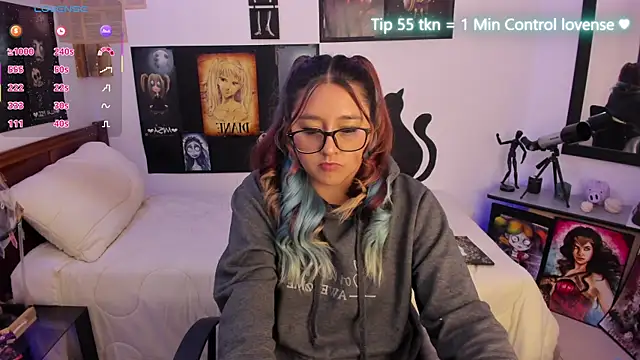 Snapshot of Cherry_blush_ chatting on 24, 11, 2025 Cherry blush online show from 24, 11, 2025