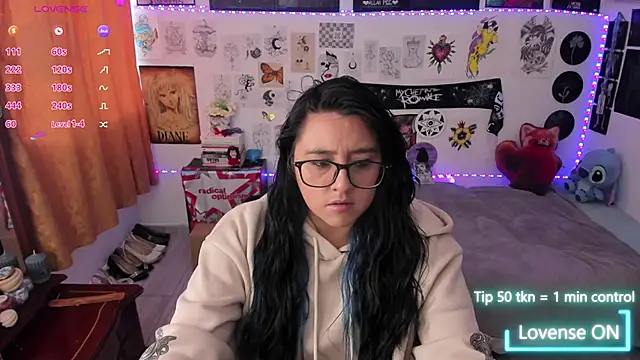 Snapshot of Cherry_blush_ chatting on 5, 5, 2026 Cherry blush online show from 5, 5, 2026