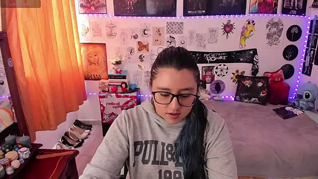 Snapshot of Cherry_blush_ chatting on 25, 5, 2026 Cherry blush online show from 25, 5, 2026