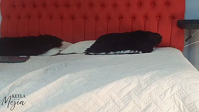 Snapshot of keyla_mejia chatting on 11, 2, 2026 keyla mejia online show from 11, 2, 2026