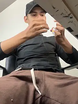 Snapshot of Oqui chatting on 14, 5, 2026 Oqui online show from 14, 5, 2026