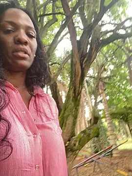 Snapshot of Bustykeyla chatting on 8, 3, 2025 Bustykeyla online show from 8, 3, 2025